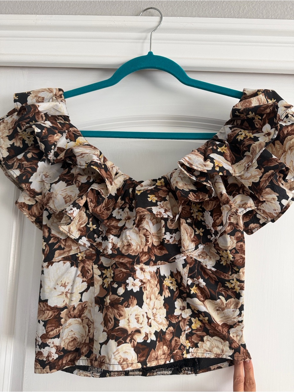 Abercrombie & Fitch Brown Floral Ruffle Crop Top